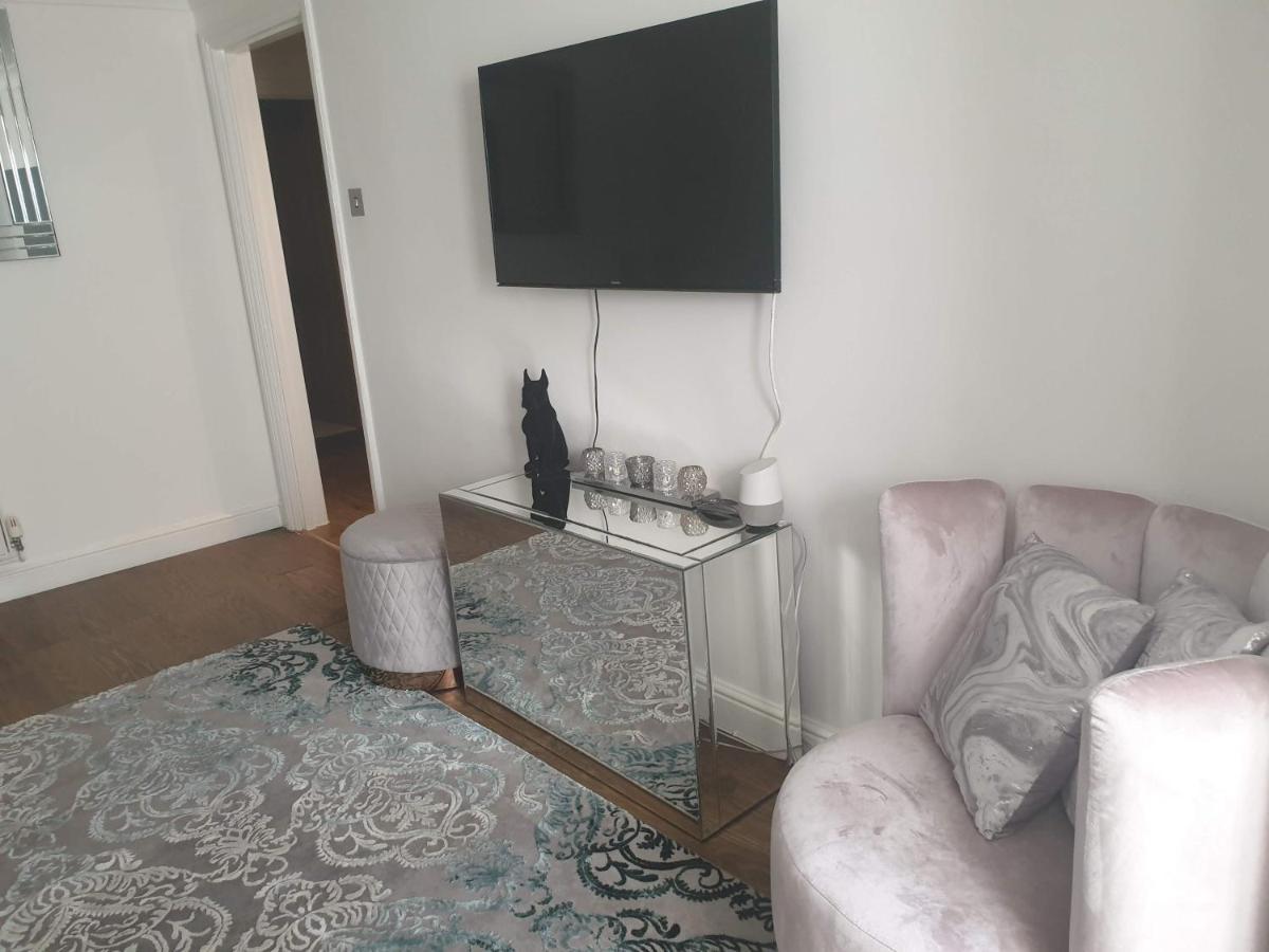 Cozy Muswell Hill 1-Bedroom Flat Лондон Екстер'єр фото