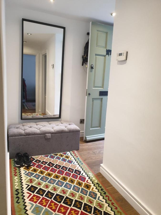 Cozy Muswell Hill 1-Bedroom Flat Лондон Екстер'єр фото